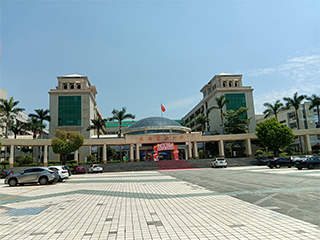 东莞市长安实验中学